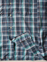 Load image into Gallery viewer, 1960's Golden Key Permanent Press Shirt - L