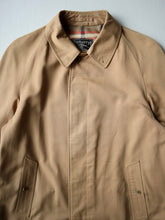 Load image into Gallery viewer, 1980s Made in England Burberrys' Trench Coat - M