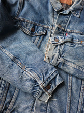 Load image into Gallery viewer, 1980s Levi's Blanket Lined Denim Jacket - M