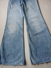 Load image into Gallery viewer, 1970s Distressed Lee Denim Flares - 30"