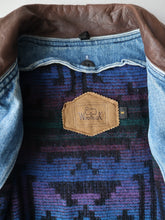 Load image into Gallery viewer, 1980's Women's Woolrich Aztec Blanket Lined Chore Jacket - M