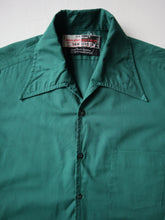 Load image into Gallery viewer, 1970s Van Heusen Dress Shirt - M