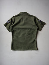 Load image into Gallery viewer, 1970's U.S Army OG-107 Sateen Shirt - M