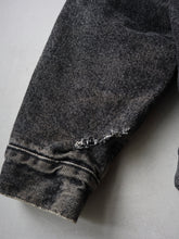 Load image into Gallery viewer, 1980s Levi's Sherpa Lined Denim Jacket - L