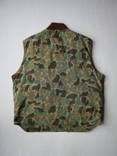 Load image into Gallery viewer, 1980s Woolrich Duck Camo Reversible Vest - XL