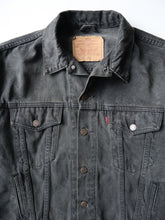 Load image into Gallery viewer, 1990s Levi's Denim Jacket - M