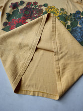 Load image into Gallery viewer, 1970s Designs Alive Flower Pocket T-Shirt - XS