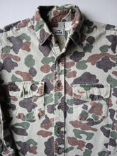 Load image into Gallery viewer, 1990s Duxbak Duck Camo Chamois Shirt - M