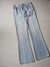 Load image into Gallery viewer, 1970's Distressed Levi's 646 Flare Jeans - 29"