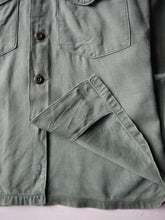Load image into Gallery viewer, 1960s U.S Army OG-107 Fatigue Shirt - S