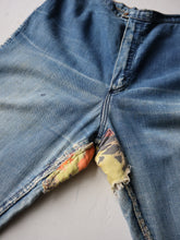 Load image into Gallery viewer, 1970s Thrashed & Patched Wrangler Misses Bootcut Jeans - 30"