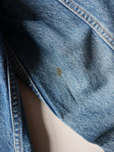 Load image into Gallery viewer, 1980s Made in USA Levi's Denim Jacket - L