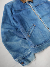 Load image into Gallery viewer, 1970s Wrangler Lined Denim Jacket with Corduroy Collar - L