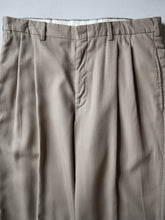 Load image into Gallery viewer, 1970's Farah Pleated Pants - 32"