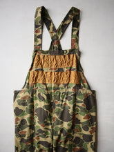 Load image into Gallery viewer, 1970s Black Sheep Duck Camo Overalls - 38"