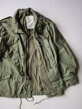 Load image into Gallery viewer, 1970s Alpha Industries M-65 Field Jacket - L