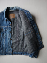 Load image into Gallery viewer, 1980s Made in USA Levi's Blanket Lined Denim Jacket - M/L
