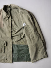 Load image into Gallery viewer, 1960s French Hunting Jacket with Suede Shoulder Patches - L