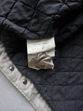 Load image into Gallery viewer, Levi's Corduroy Jacket - M