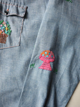 Load image into Gallery viewer, 1960s Embroidered Selvedge Chambray Shirt - XS/S