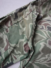 Load image into Gallery viewer, 1970's South Korean Army Noodle Camo Shirt - XS/S