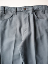 Load image into Gallery viewer, 1970s Levi's 517 Bootcut Pants - 34"