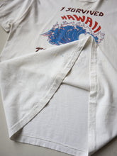 Load image into Gallery viewer, 1990s Distressed Hawaii T-Shirt - M