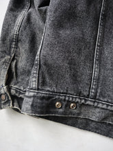 Load image into Gallery viewer, 1980s Levi's Sherpa Lined Denim Jacket - L