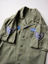 Load image into Gallery viewer, 1970's U.S Army OG-107 Sateen Shirt - M