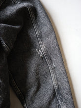 Load image into Gallery viewer, 1980s Levi's Sherpa Lined Denim Jacket - L