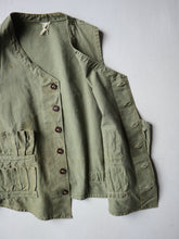Load image into Gallery viewer, 1940s Canvas Hunting Vest - S