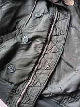 Load image into Gallery viewer, 1970s U.S Army Alpha Industries N-3B Flyer's Jacket - L
