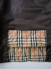 Load image into Gallery viewer, Burberrys' Lightweight Windbreaker Jacket - M