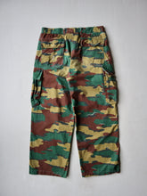 Load image into Gallery viewer, 1990s Belgian Army Jigsaw Camo Field Cargo Pants - 32"