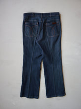 Load image into Gallery viewer, 1970's Sport-Abouts by Big Yank Denim Bootcut Jeans - 32"