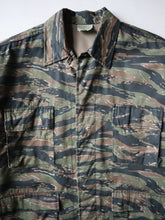 Load image into Gallery viewer, Rotcho Tiger Stripe Camo Field Shirt - XL