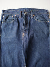 Load image into Gallery viewer, 2000s Levi's LVC 1937 501 Selvedge Jeans - 33"