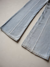 Load image into Gallery viewer, 1970's Distressed Levi's 646 Flare Jeans - 29"