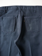 Load image into Gallery viewer, 1980s Levi's 517 Bootcut Pants - 35"
