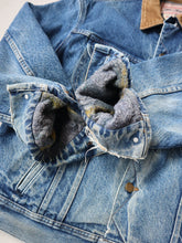 Load image into Gallery viewer, 1980s Lee Storm Rider Denim Jacket - L
