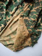 Load image into Gallery viewer, 1960s Two Tone Bullseye Bill Duck Camo Lightweight Hunting Jacket - S

