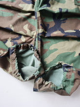 Load image into Gallery viewer, 1980s U.S Army M-65 Camo Cargo Pants - 32"
