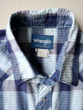 Load image into Gallery viewer, 1990s Wrangler Plaid Pearl Snap Western Shirt - S
