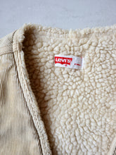 Load image into Gallery viewer, 1970s Distressed Levi&#39;s Sherpa Lined Corduroy Vest - XS
