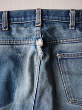 Load image into Gallery viewer, 1980s Faded &amp; Distressed Sears Roebucks Bootcut Jeans - 34"
