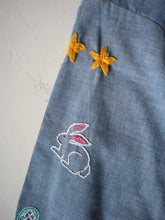 Load image into Gallery viewer, 1960s Embroidered Selvedge Chambray Shirt - XS/S
