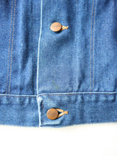 Load image into Gallery viewer, 1970s Wrangler No-Fault Denim Jacket - S
