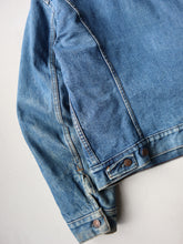 Load image into Gallery viewer, 1970s Levi's Type 3 Blanket Lined Denim Jacket - M
