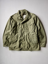 Load image into Gallery viewer, 1970s U.S Army M-65 Field Jacket - M
