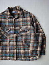 Load image into Gallery viewer, 1970s Pendleton Plaid Loop Collar Board Shirt - M
